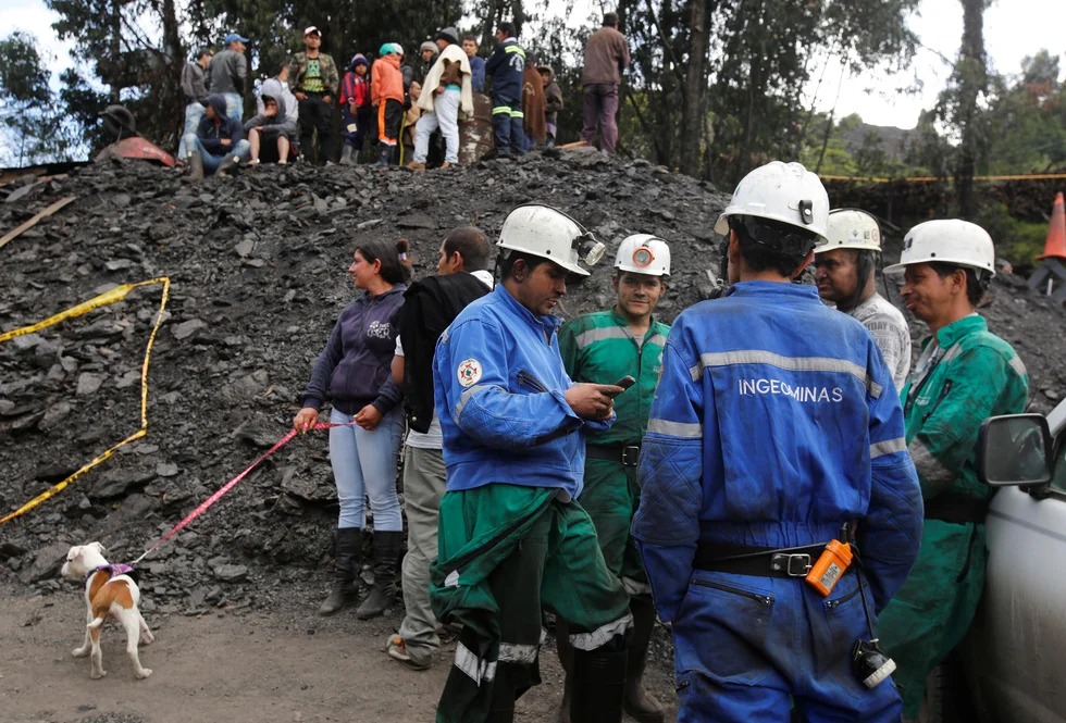 Once mineros mueren por explosión en yacimiento subterráneo de carbón en Colombia