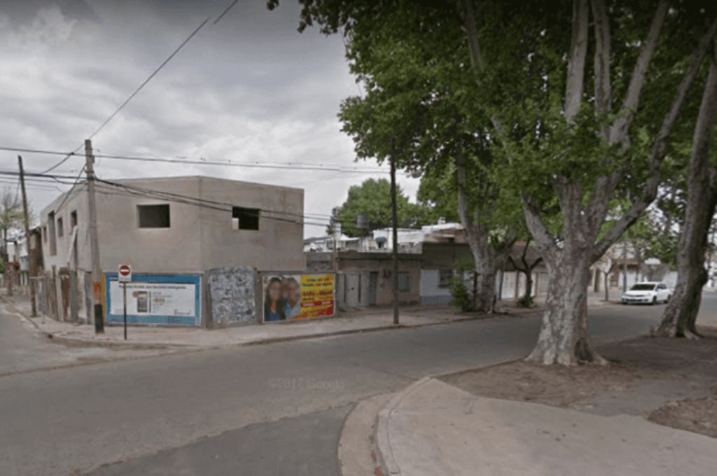 Tragedia en Rosario: murió un nene de 4 años tras caerle en la cabeza un bloque de cemento
